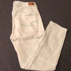 American Eagle Crop Jeans
